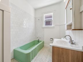 821-823 32nd, Oakland CA 94608