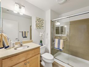 23 City Limits Cir, Emeryville CA 94608