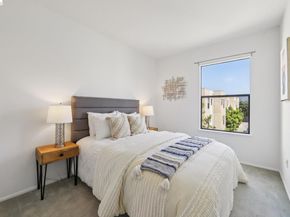 23 City Limits Cir, Emeryville CA 94608