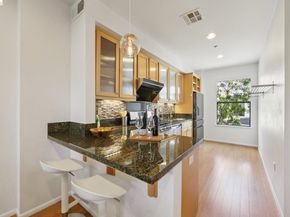 23 City Limits Cir, Emeryville CA 94608