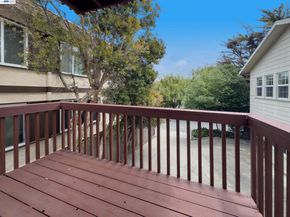 534 Adams St, Albany CA 94706