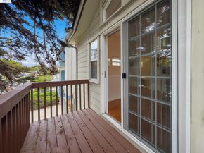 534 Adams St, Albany CA 94706