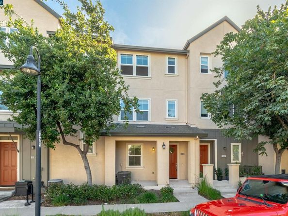 3091 Madsen St, Hayward CA 94541
