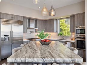 25 Diablo Dr, Oakland CA 94611