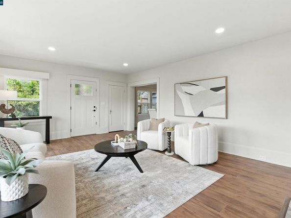 5020 Golden Gate Ave, Oakland CA 94618