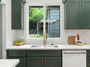 5020 Golden Gate Ave, Oakland CA 94618