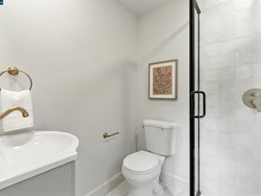 5020 Golden Gate Ave, Oakland CA 94618