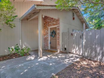 663 Abrigo Ct