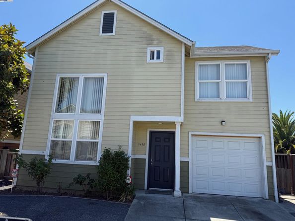 2438 Savannah Court, Oakland CA 94605