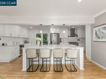 1666 Green Valley