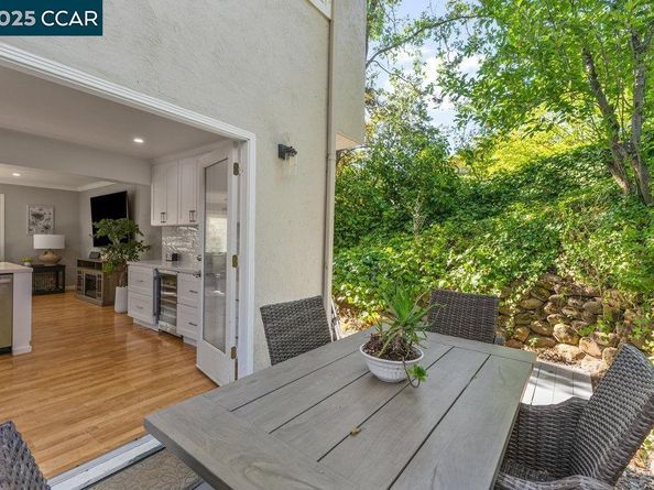 1666 Green Valley, Danville CA 94526