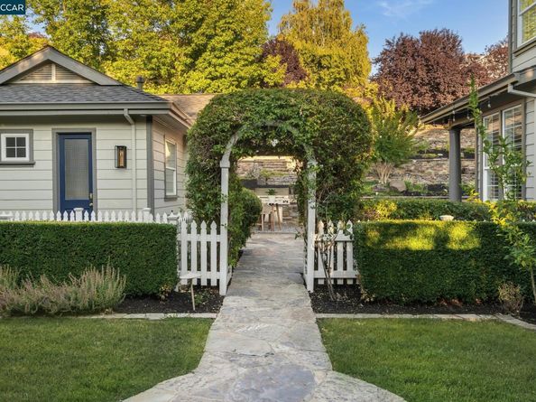 51 Brightwood Cir, Danville CA 94506