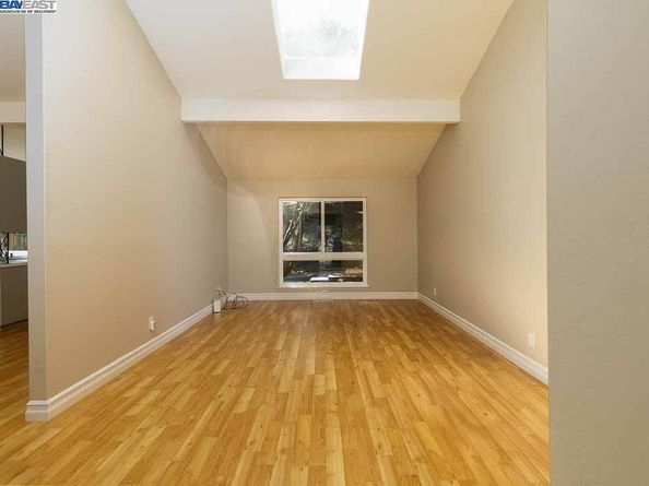 7897 Meadowbrook Court, Pleasanton CA 94588