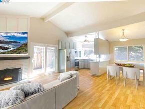 7897 Meadowbrook Court, Pleasanton CA 94588