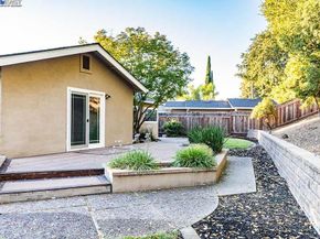 7897 Meadowbrook Court, Pleasanton CA 94588