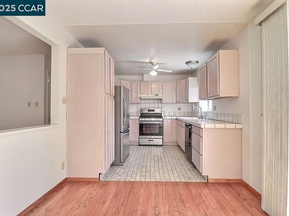 2465 Buena Vista Ave, Walnut Creek CA 94597