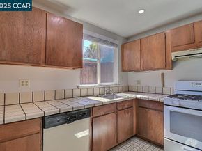 2465 Buena Vista Ave, Walnut Creek CA 94597