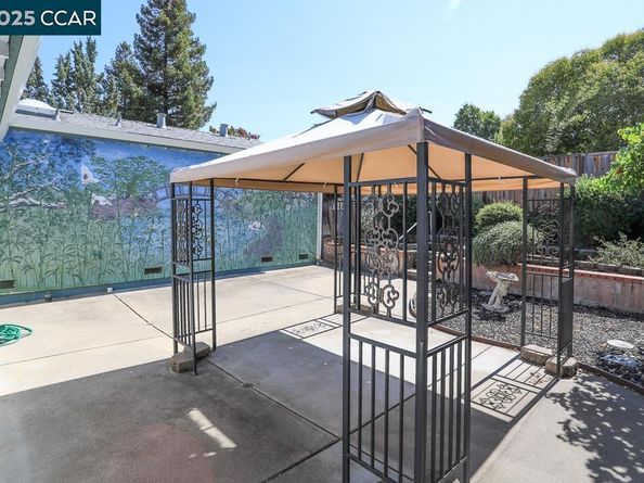 2465 Buena Vista Ave, Walnut Creek CA 94597