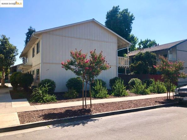 5702 Tucson Dr, San Jose CA 95118