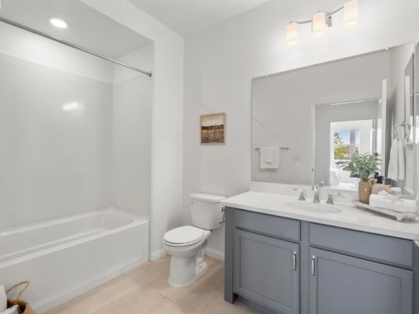 2818 Fifth Street, Alameda CA 94501