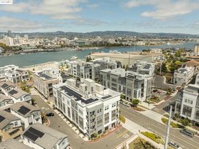 2818 Fifth Street, Alameda CA 94501