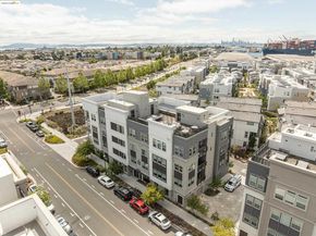 2818 Fifth Street, Alameda CA 94501