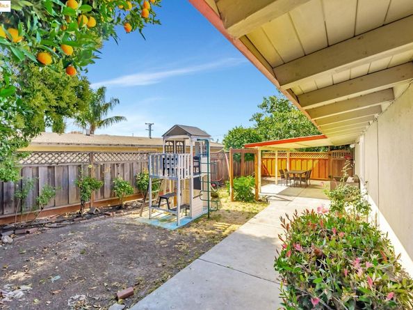 27624 Orlando Ave, Hayward CA 94545
