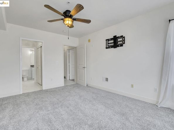1515 14th AVE 302, Oakland CA 94606