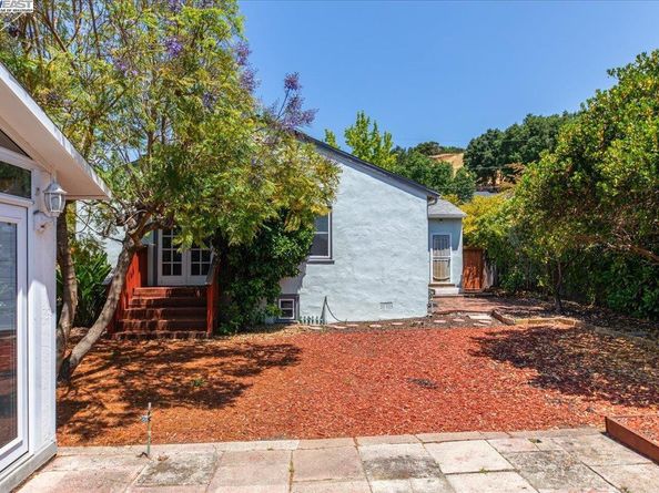 130 Marlow Dr, Oakland CA 94605