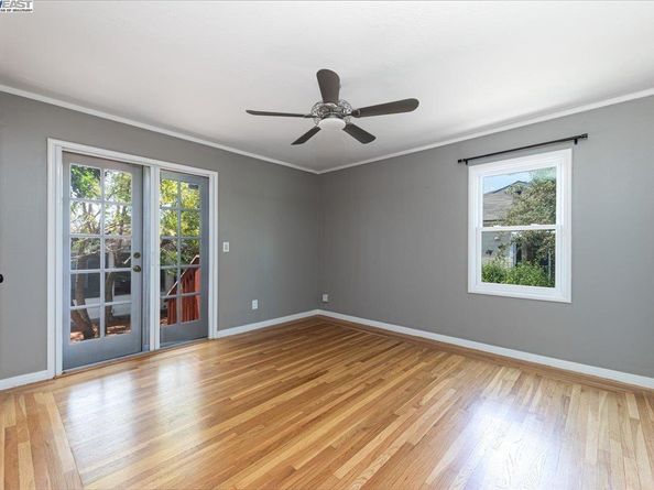 130 Marlow Dr, Oakland CA 94605