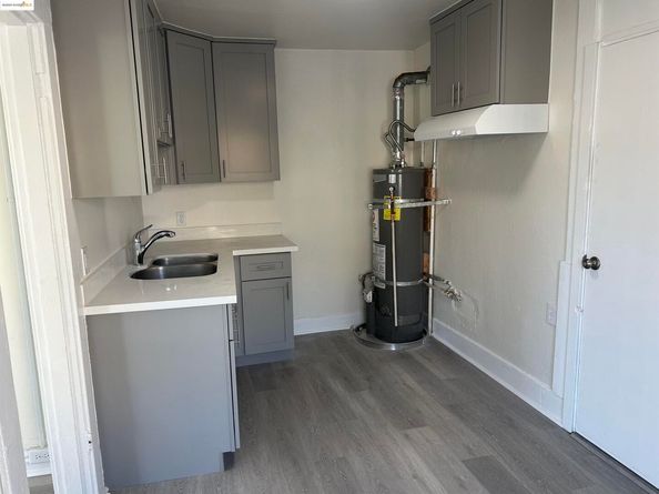 2017 27Th Ave, Oakland CA 94601