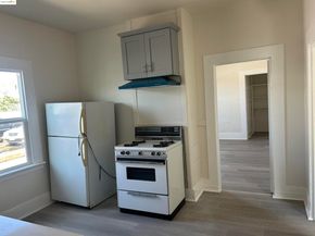 2017 27Th Ave, Oakland CA 94601