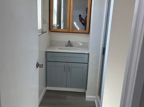 2017 27Th Ave, Oakland CA 94601