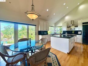 78 Scenic Dr, Orinda CA 94563