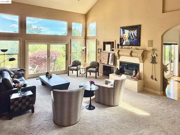 78 Scenic Dr, Orinda CA 94563