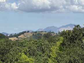 78 Scenic Dr, Orinda CA 94563