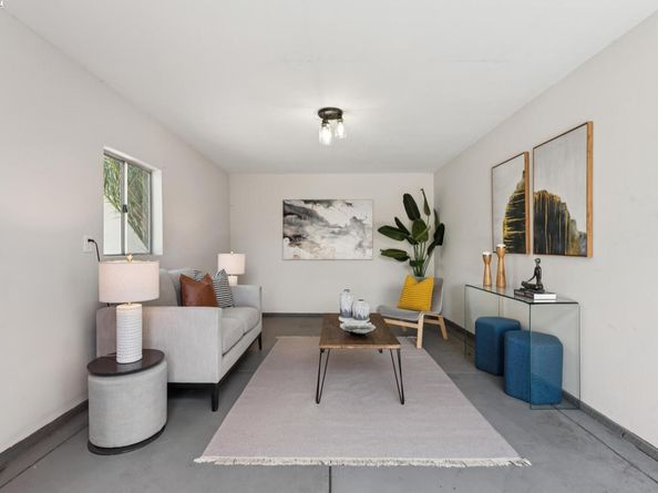 2512 67th Ave, Oakland CA 94605