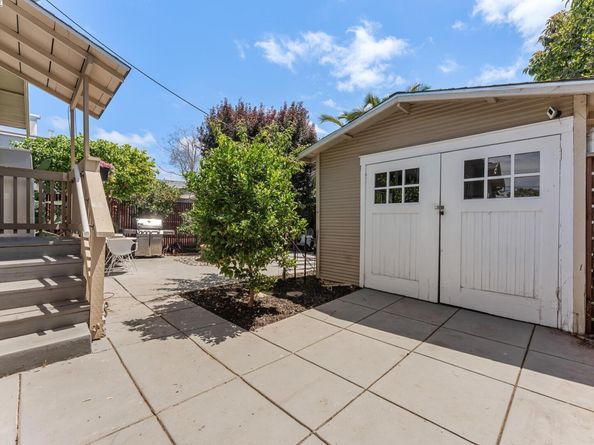 2512 67th Ave, Oakland CA 94605
