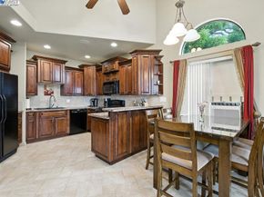 21798 Independent School Rd, Castro Valley CA 94552
