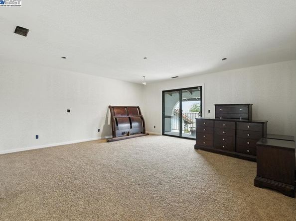 21798 Independent School Rd, Castro Valley CA 94552