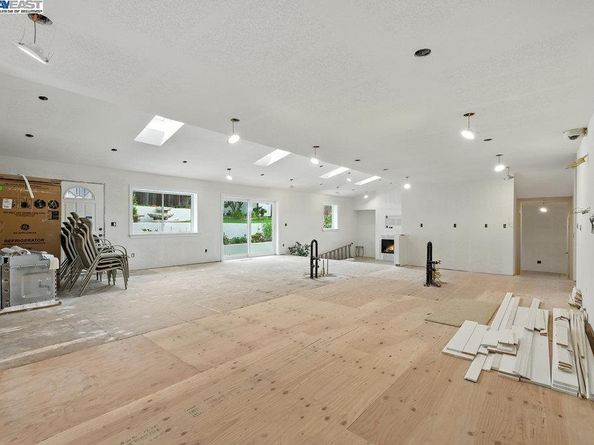 21798 Independent School Rd, Castro Valley CA 94552