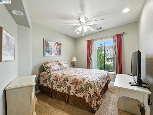 21798 Independent School Rd, Castro Valley CA 94552