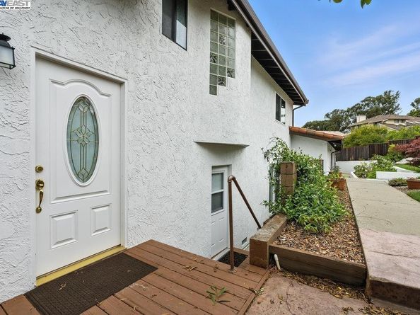 21798 Independent School Rd, Castro Valley CA 94552