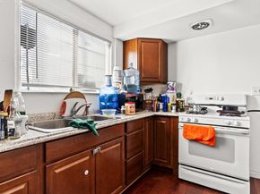 812 Lisbon, Oakland CA 94601