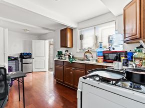 812 Lisbon, Oakland CA 94601
