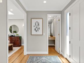 64 Schooner Hl, Oakland CA 94618