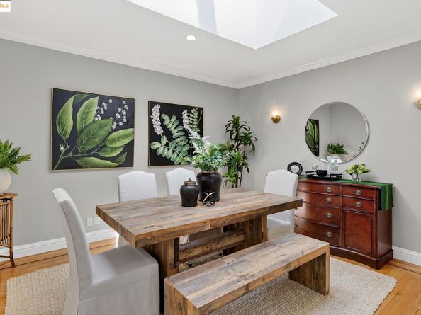 64 Schooner Hl, Oakland CA 94618