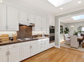 64 Schooner Hl, Oakland CA 94618