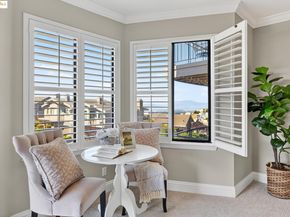 64 Schooner Hl, Oakland CA 94618