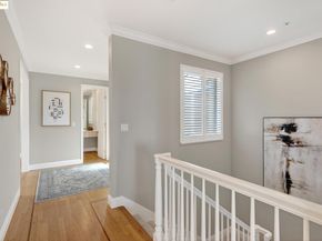 64 Schooner Hl, Oakland CA 94618